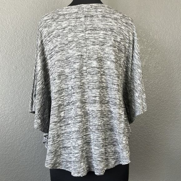 One Clothing Womens Size Large Sweater Poncho - Picture 5 of 6